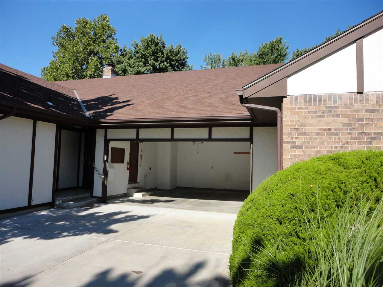 641 N Woodlawn #54, Wichita, KS 67208-3669