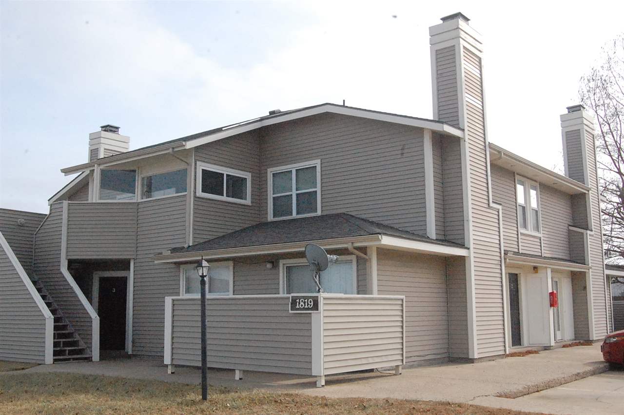 1817 E 24th Ave #1819 E 24th Ave, Hutchinson, KS 67502