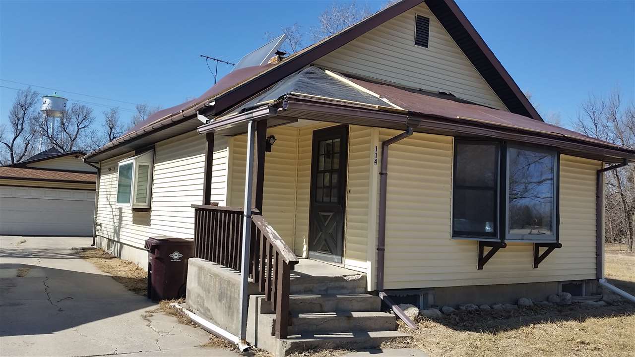 114 S Mulberry St, Galva, KS 67443