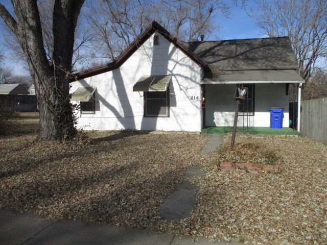 214 W Walnut St, Junction City, KS 66441