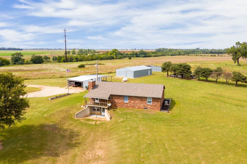 1048 NE 150 Rd, Argonia, KS 67004