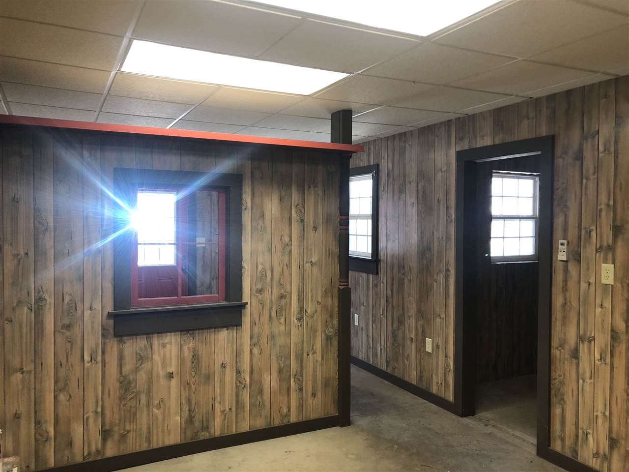 203 W 8th St, Florence, KS 66851