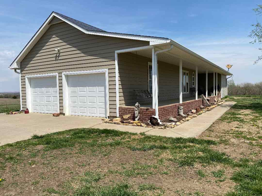 1133 20th, Severy, KS 67137
