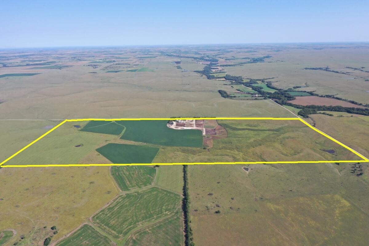 2849 250th, Lincolnville, KS 66858