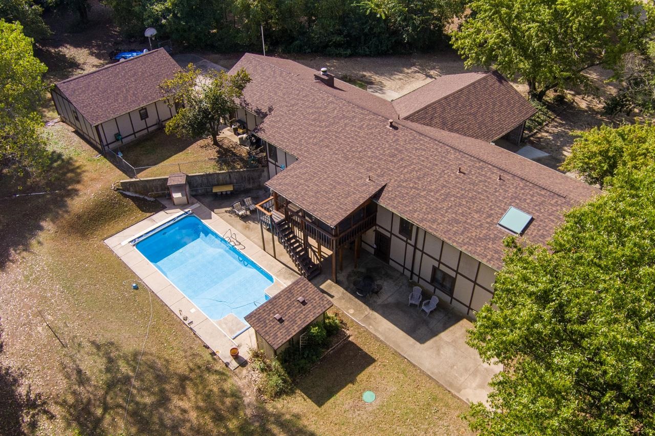 830 Quail Run Dr, Parkerfield, KS 67005