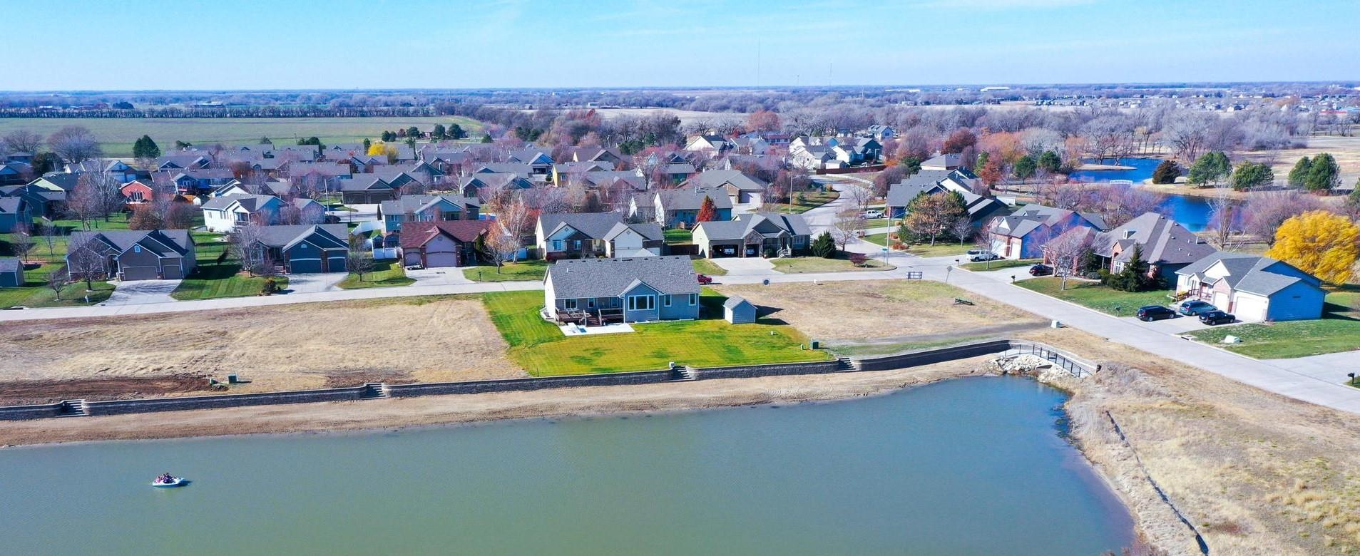 3008 S Duncan, Newton, KS 67114