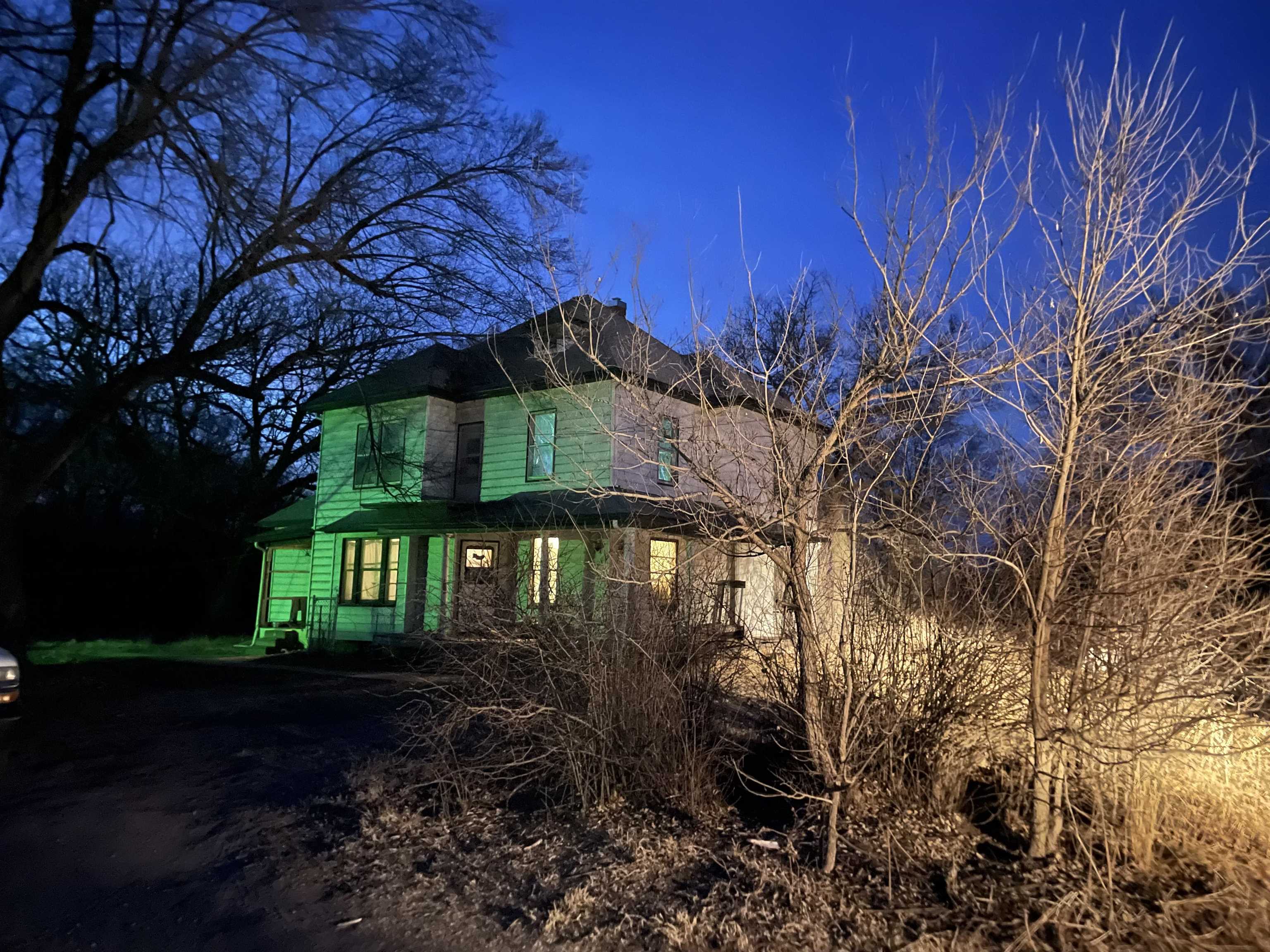 6215 N River Park Rd, Moundridge, KS 67107