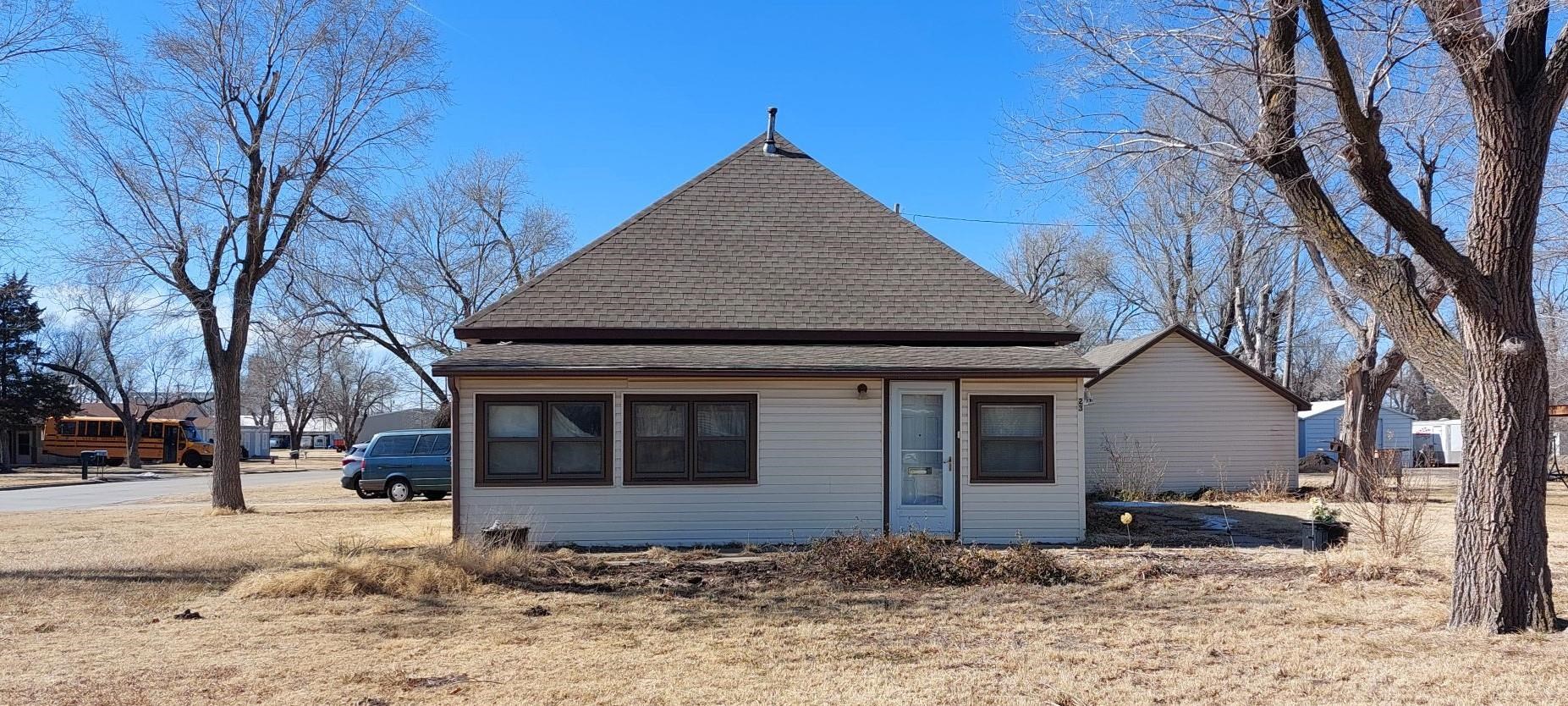 23 S Poplar St, South Hutchinson, KS 67505