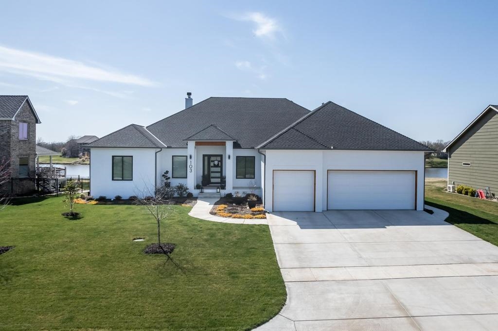 103 S Hibiscus, Garden Plain, KS 67050