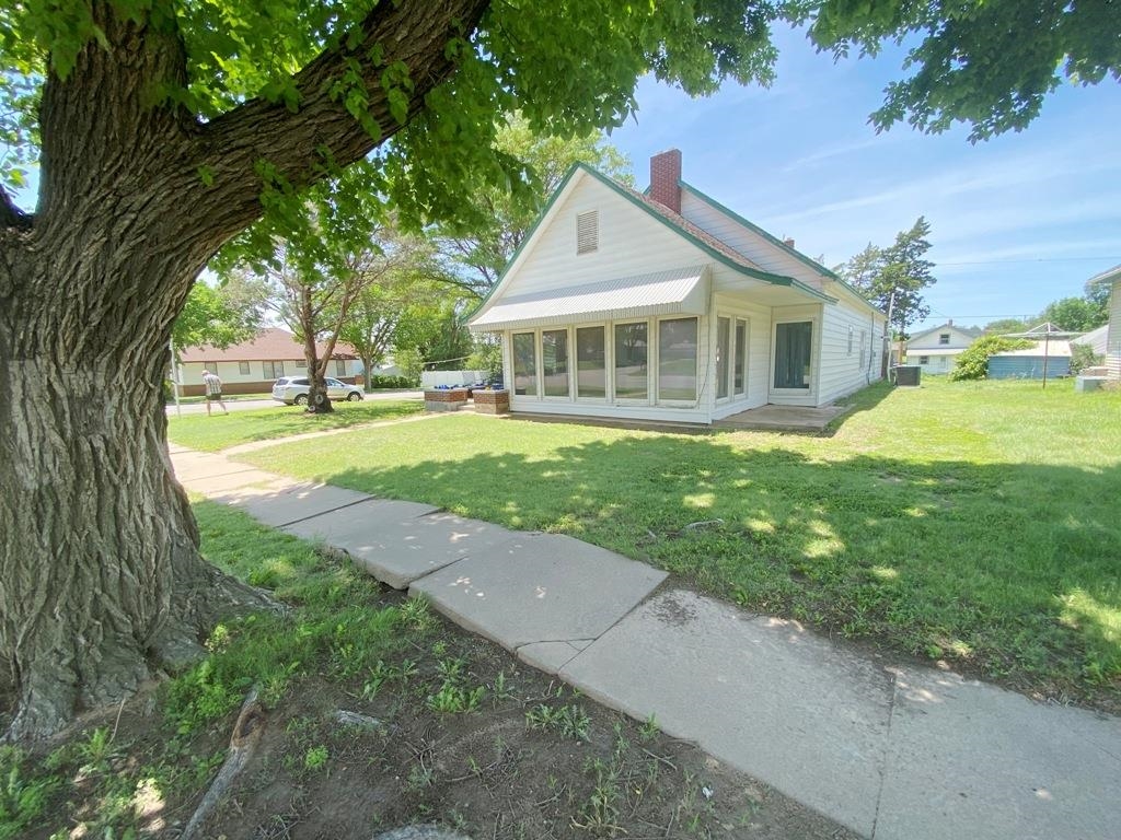 100 W Walnut St, Coldwater, KS 67029