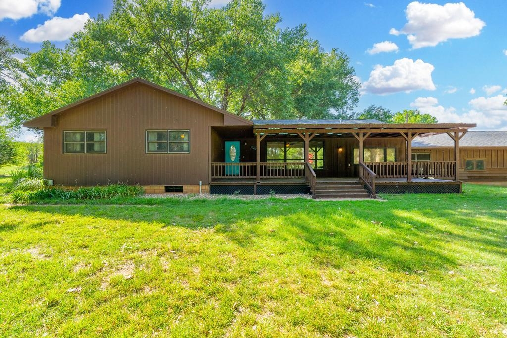 875 NE 20th Ave, Kingman, KS 67068