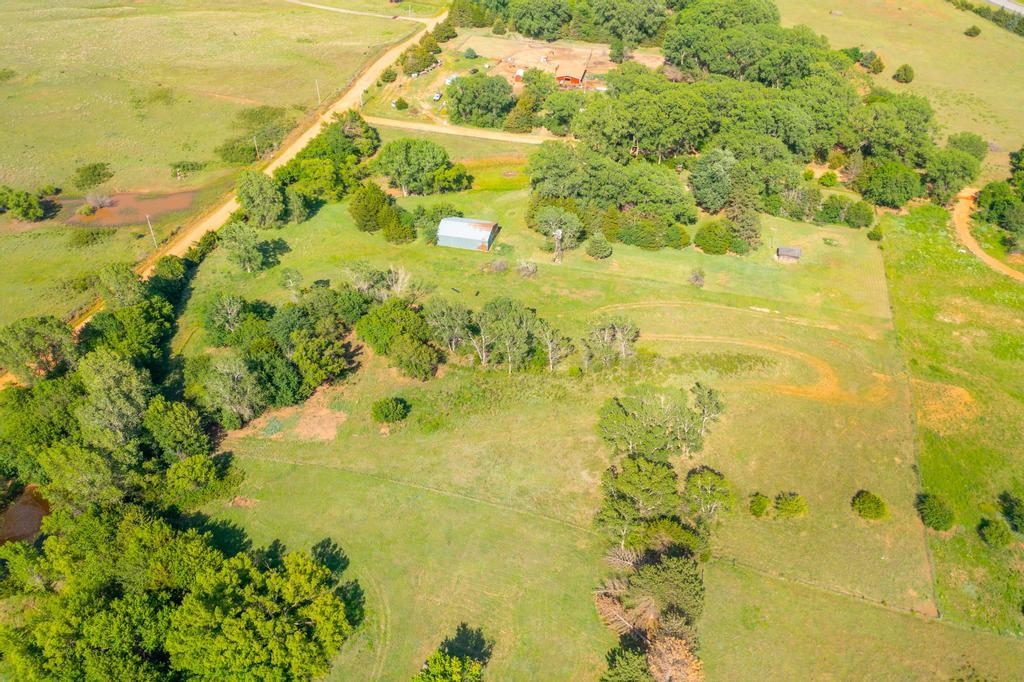 875 NE 20th Ave, Kingman, KS 67068
