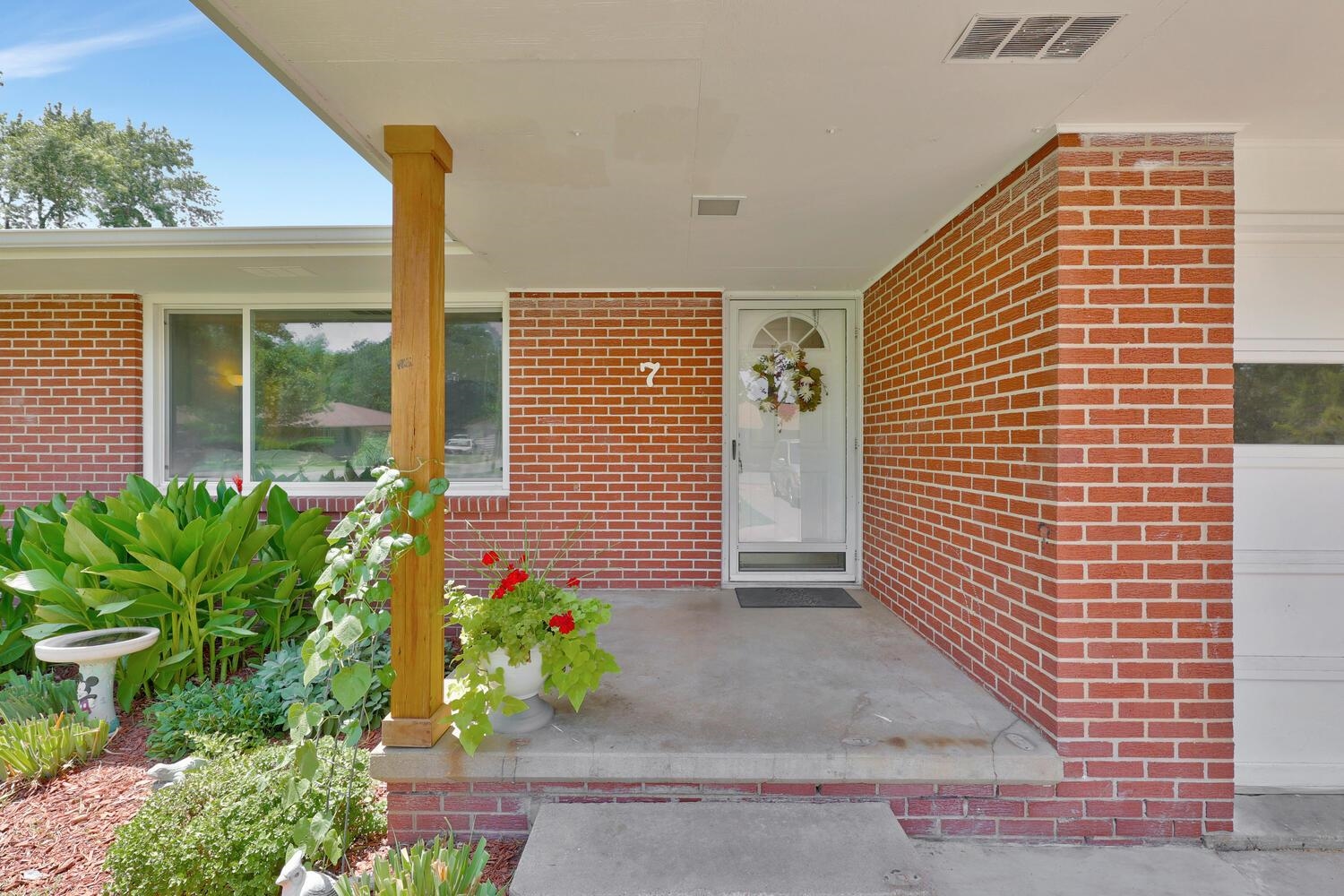 7 Truman Dr, South Hutchinson, KS 67505