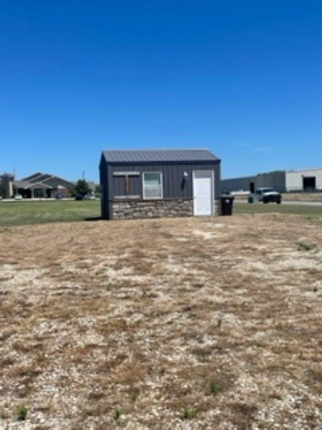 106 S Avenue A, Moundridge, KS 67107
