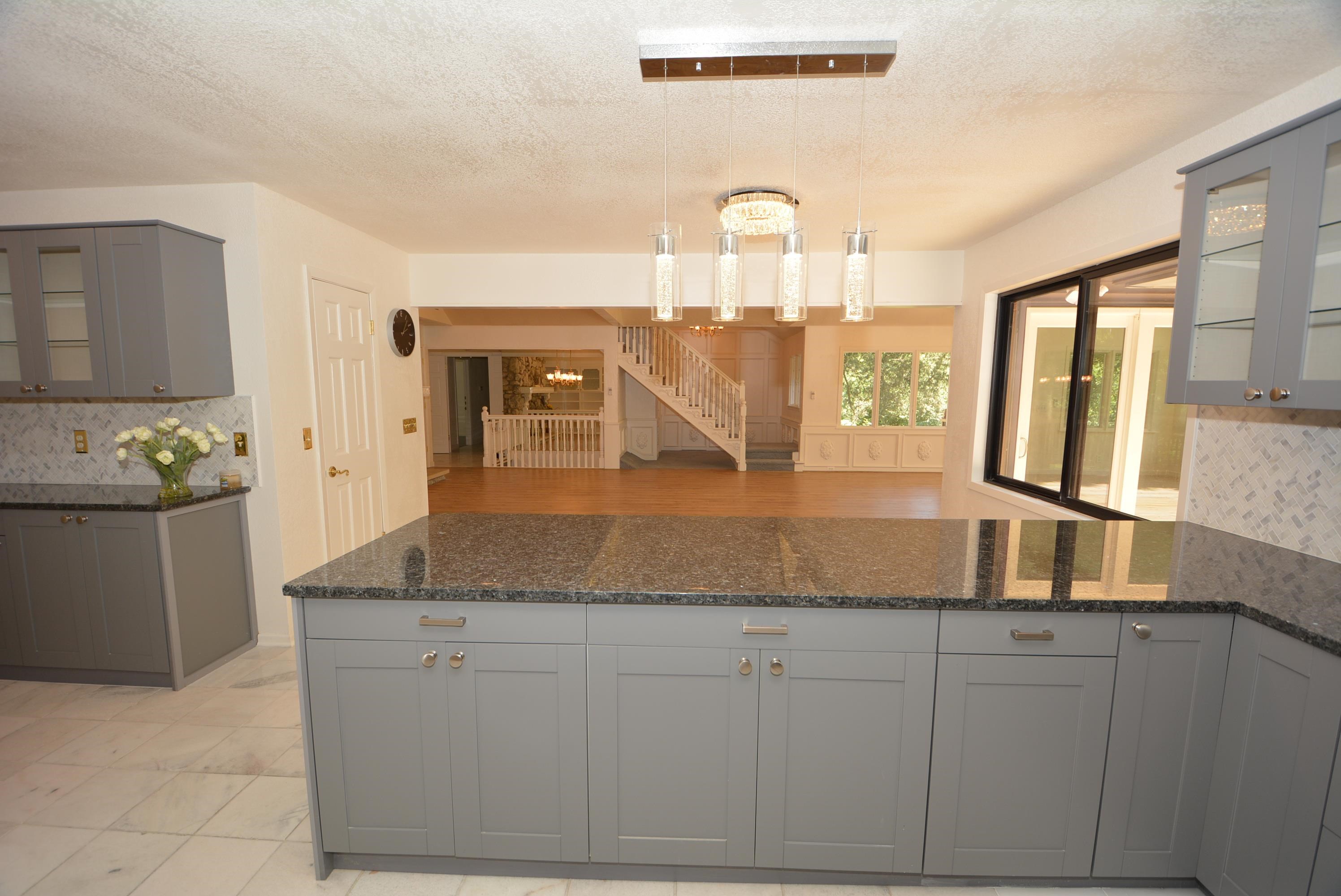 10501 W Hidden Valley Rd, Wichita, KS 67209