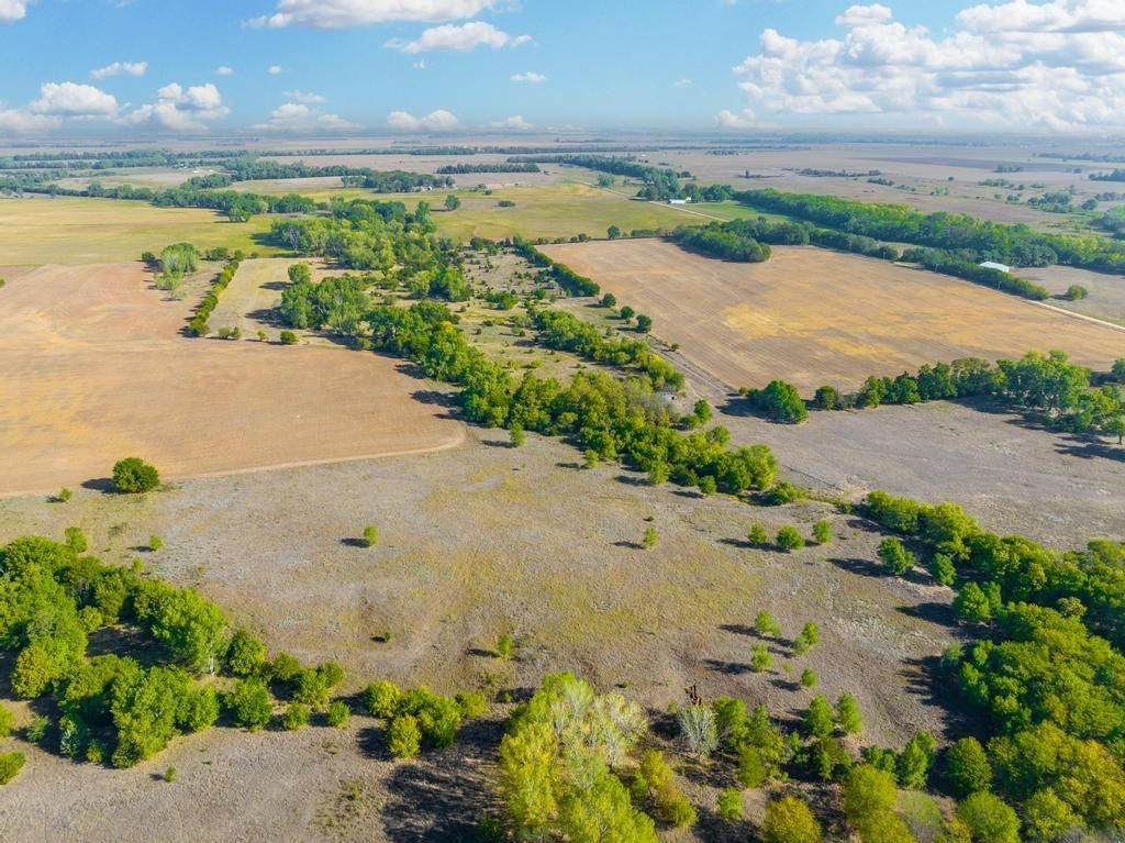 18010 S Sterling Rd, Langdon, KS 67583