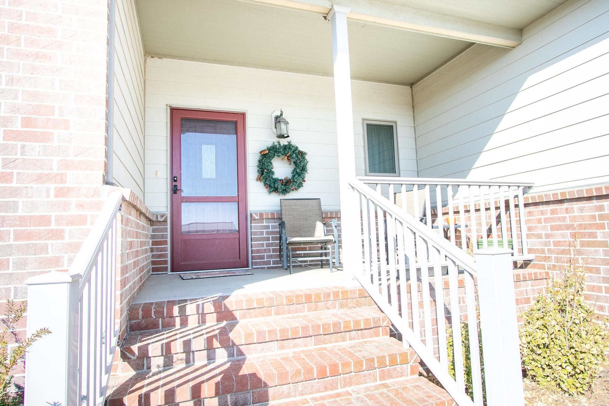 101 S Cottonwood St, Whitewater, KS 67154