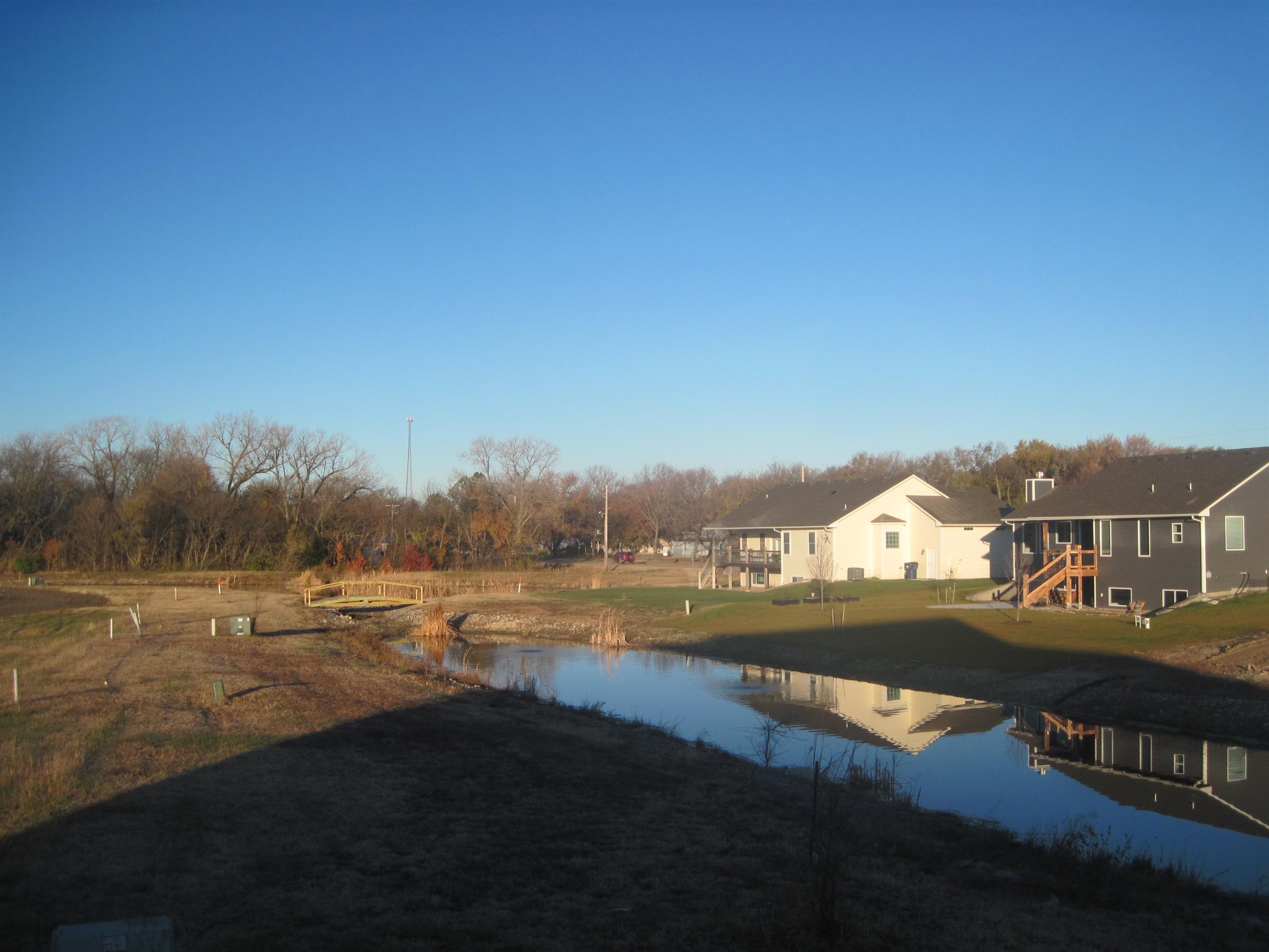105 S Cottonwood Ct, Whitewater, KS 67154