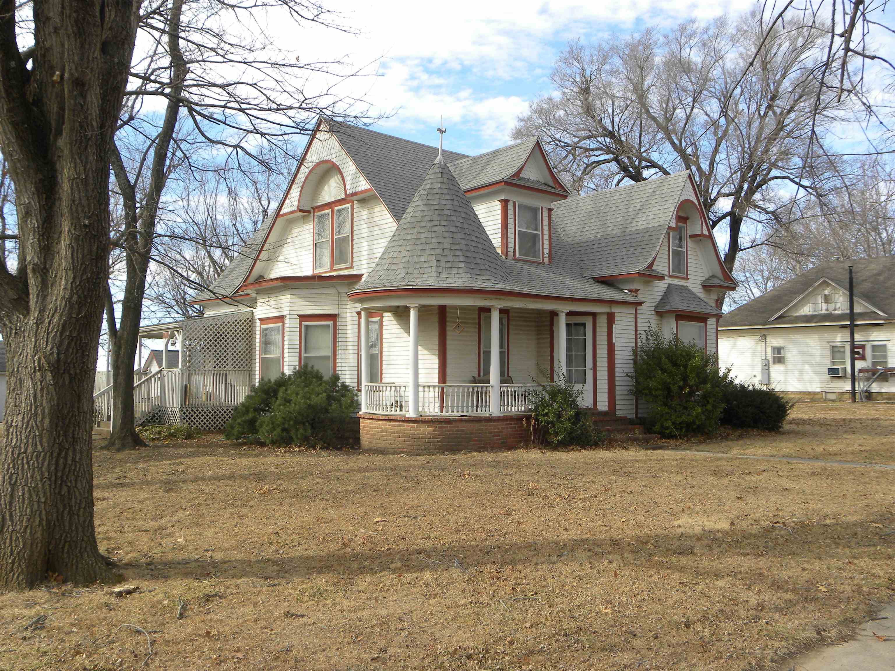 303 N Hobart, Severy, KS 67137