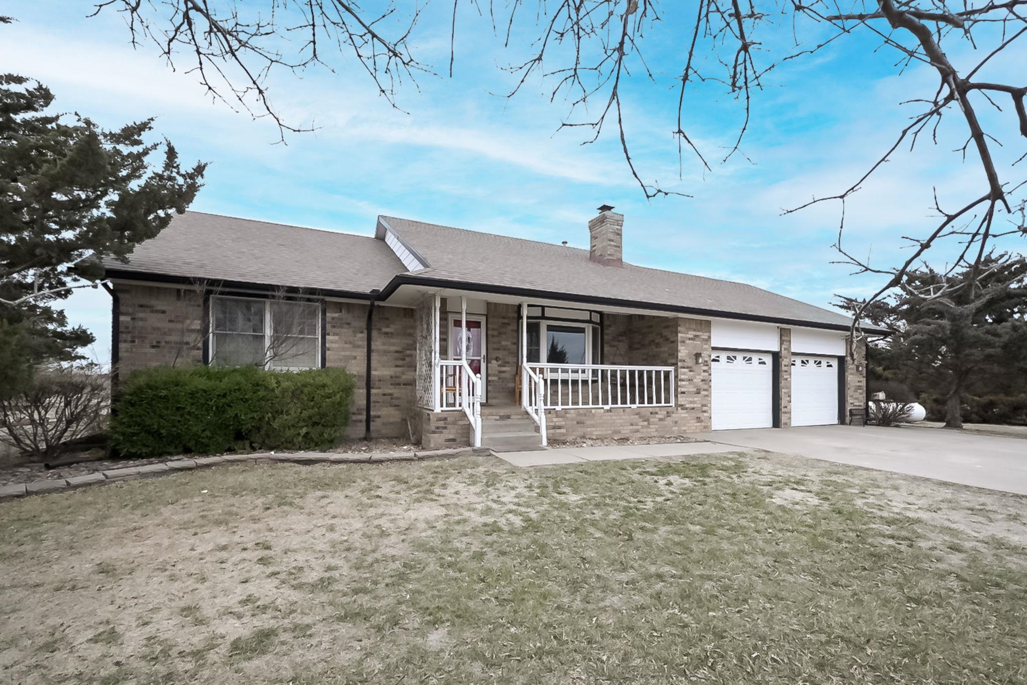 794 E Kinsmen Rd, Peck, KS 67120