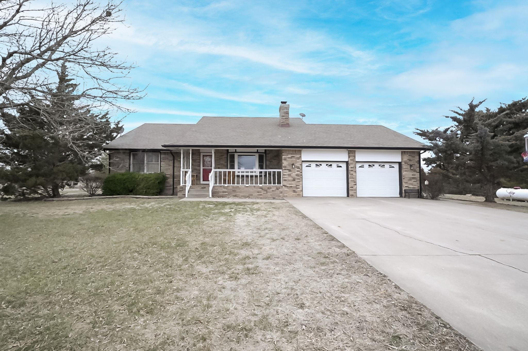 794 E Kinsmen Rd, Peck, KS 67120