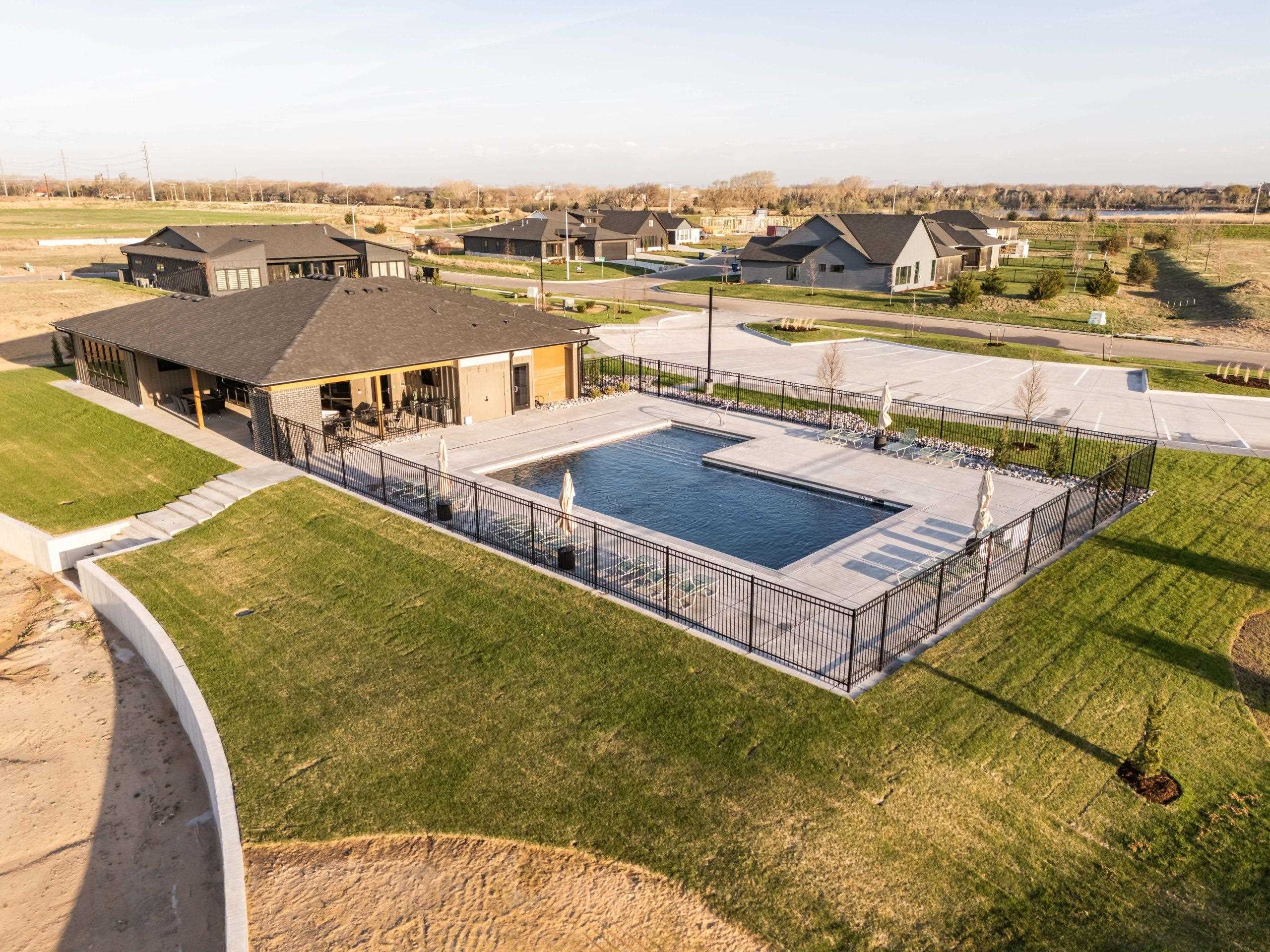 8305 Waterway Ct, Maize, KS 67101