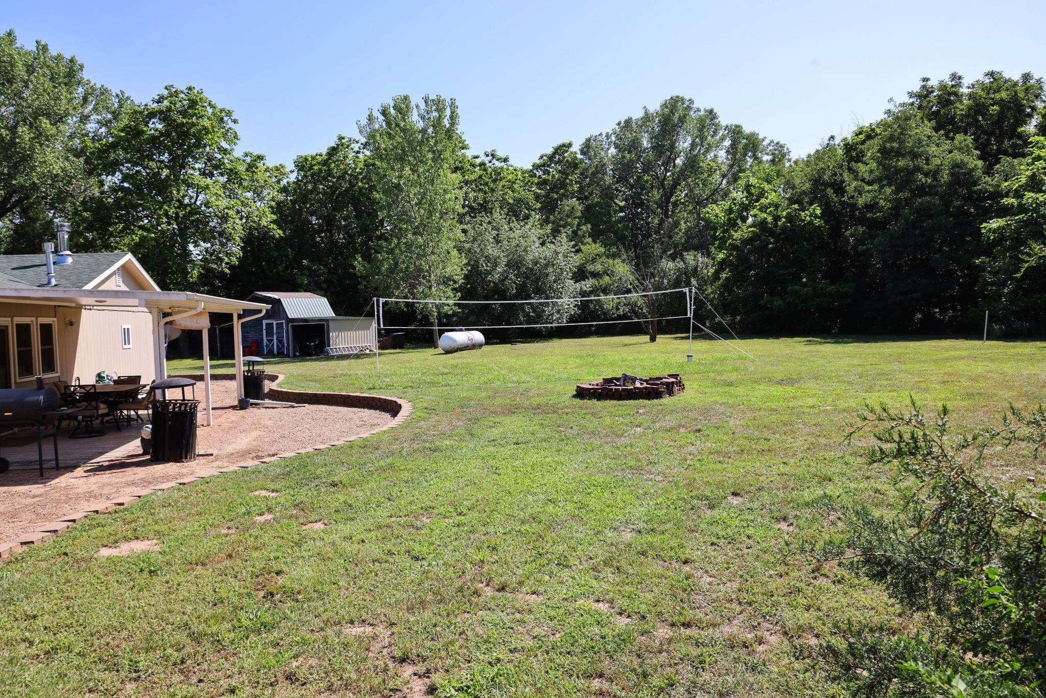 2855 Avenue W, Inman, KS 67546