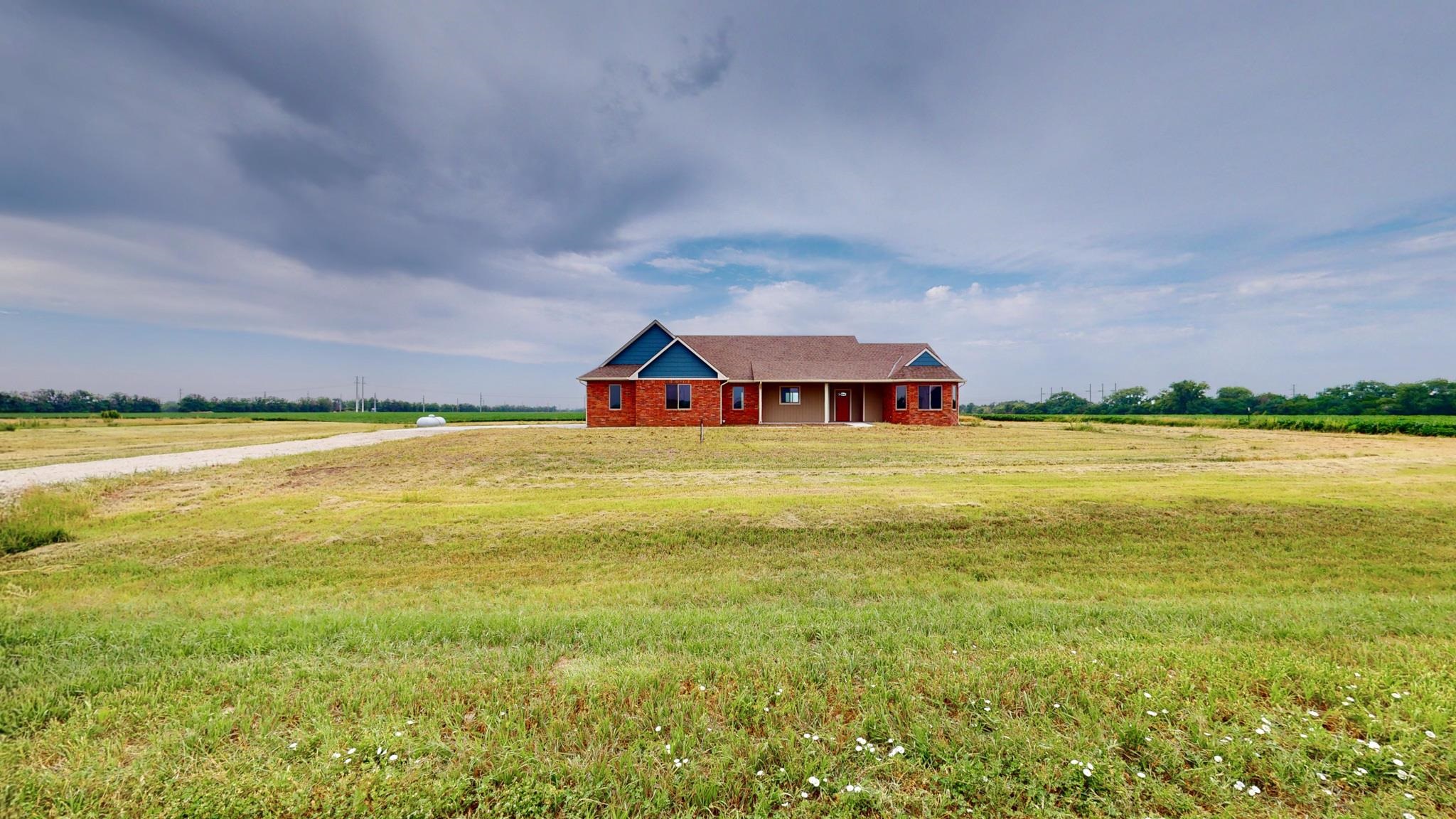 33301 W 20th St N, Garden Plain, KS 67050