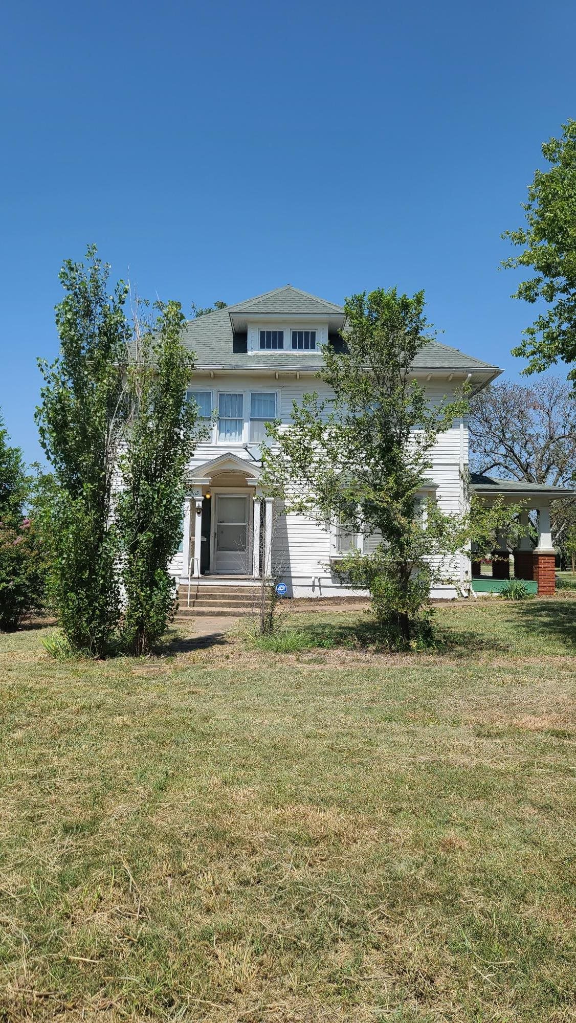 1001 Cedar, Cedar Vale, KS 67024