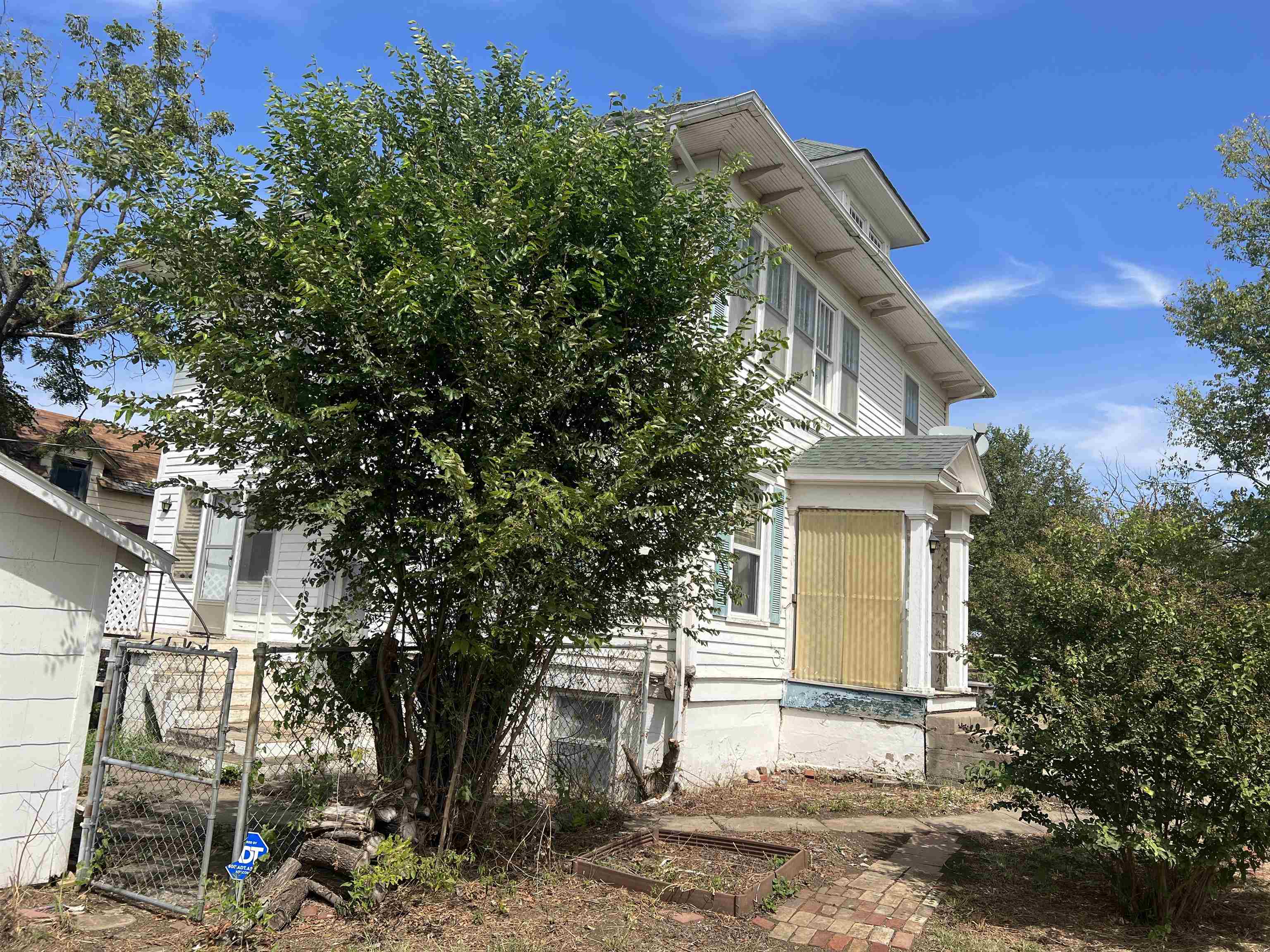 1001 Cedar, Cedar Vale, KS 67024