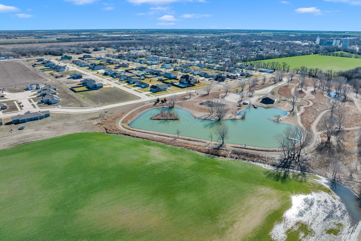 212 Redbud St, Moundridge, KS 67107
