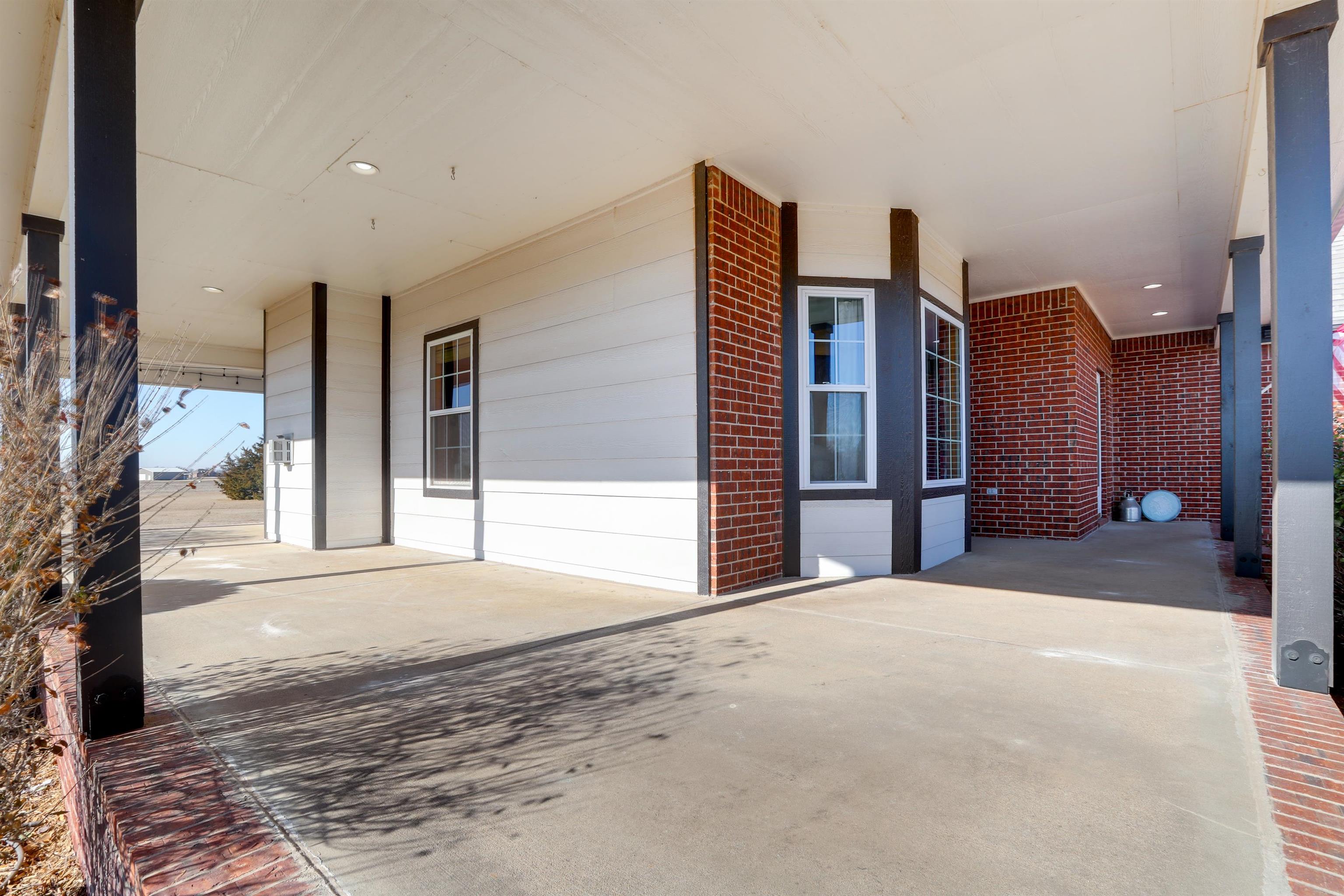 13601 W 79th St S, Clearwater, KS 67026