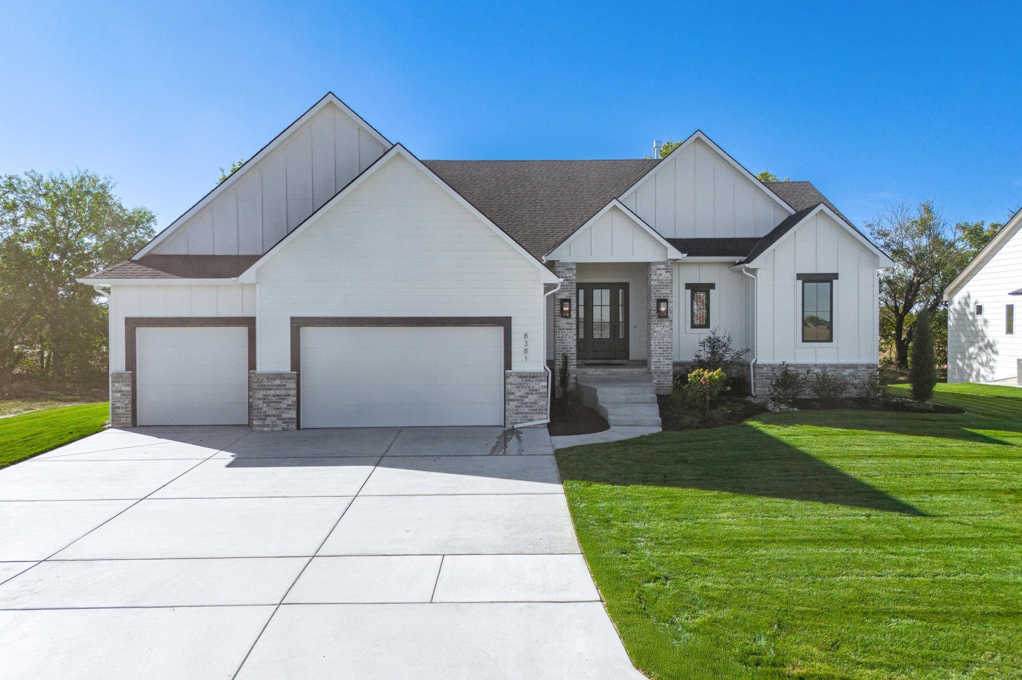 8381 Mossy Stone St, Maize, KS 67101