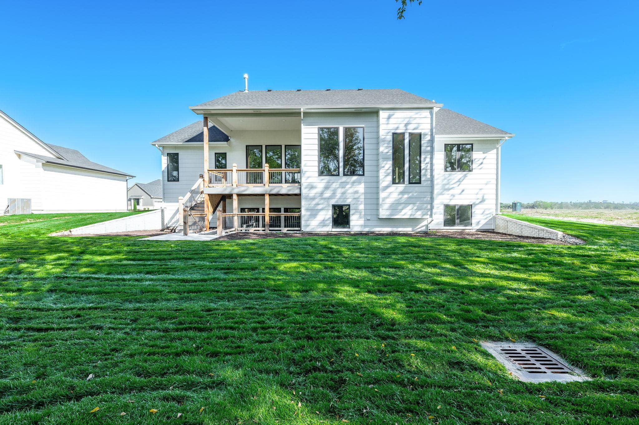 8381 Mossy Stone St, Maize, KS 67101