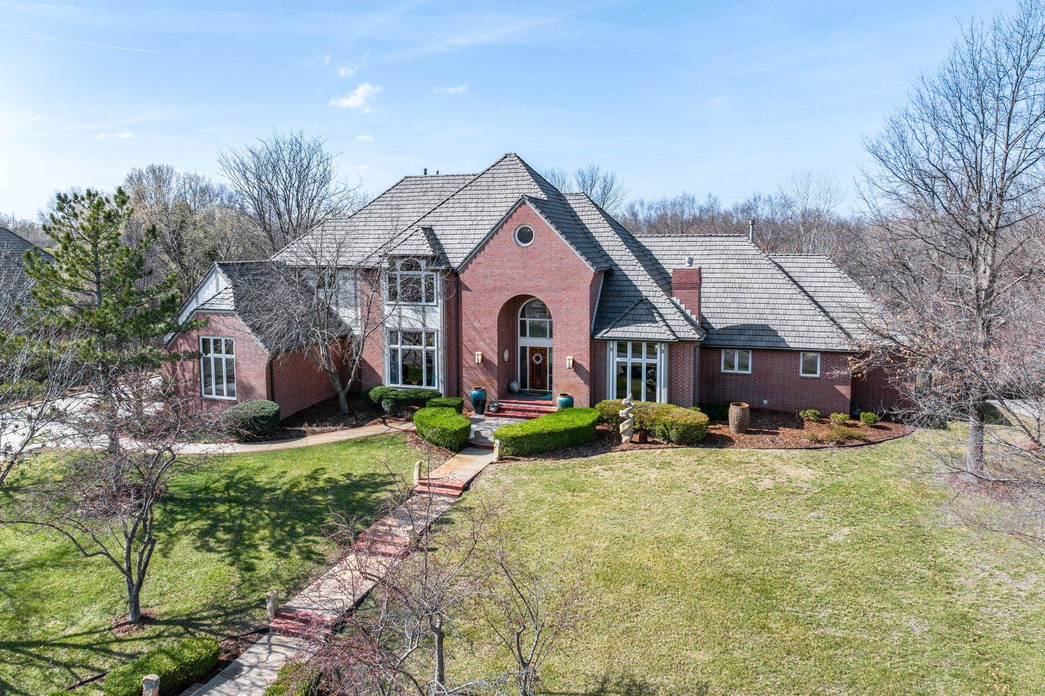 21 N Sandpiper Cir, Wichita, KS 67230