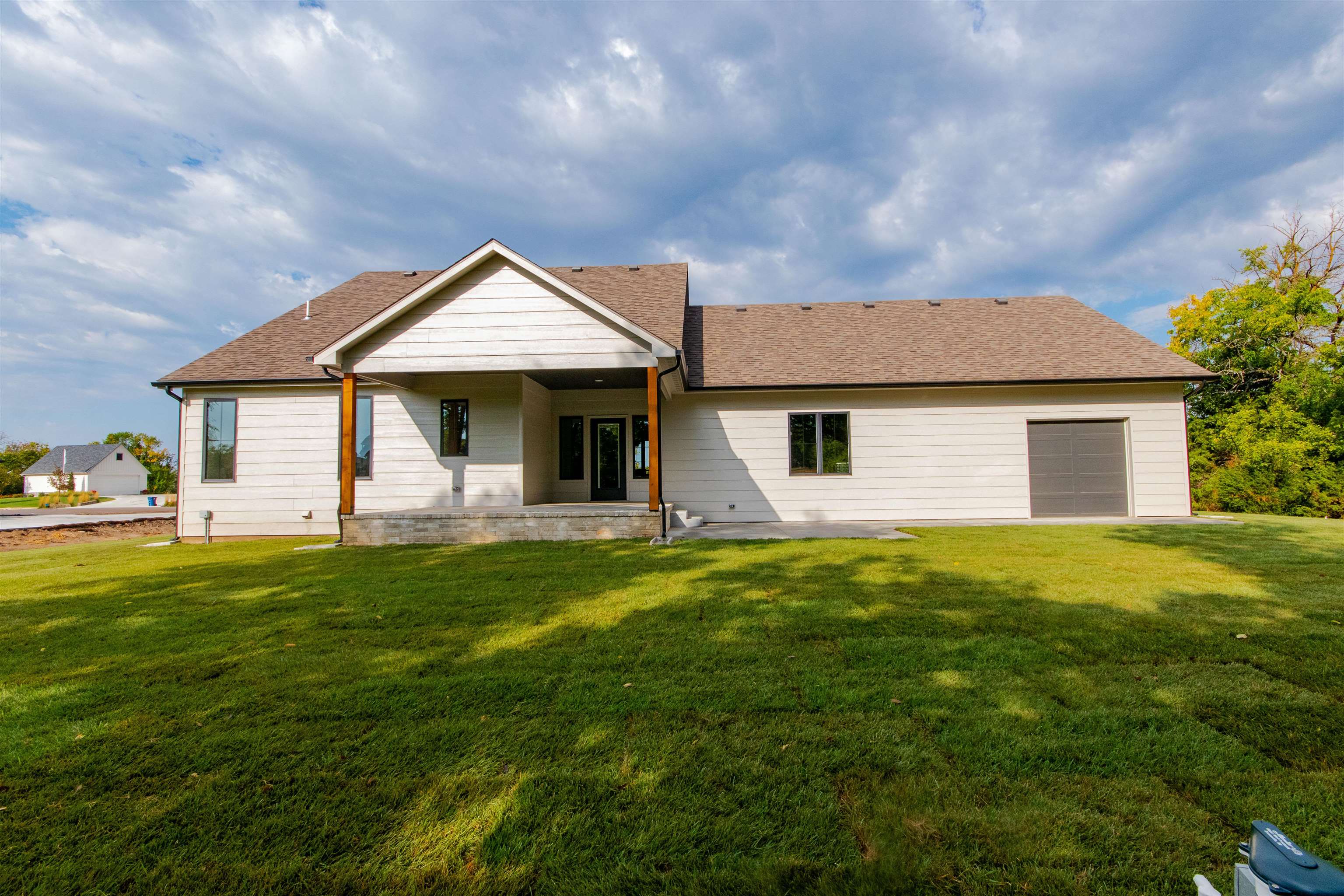 329 N Sarah Ct, Derby, KS 67037