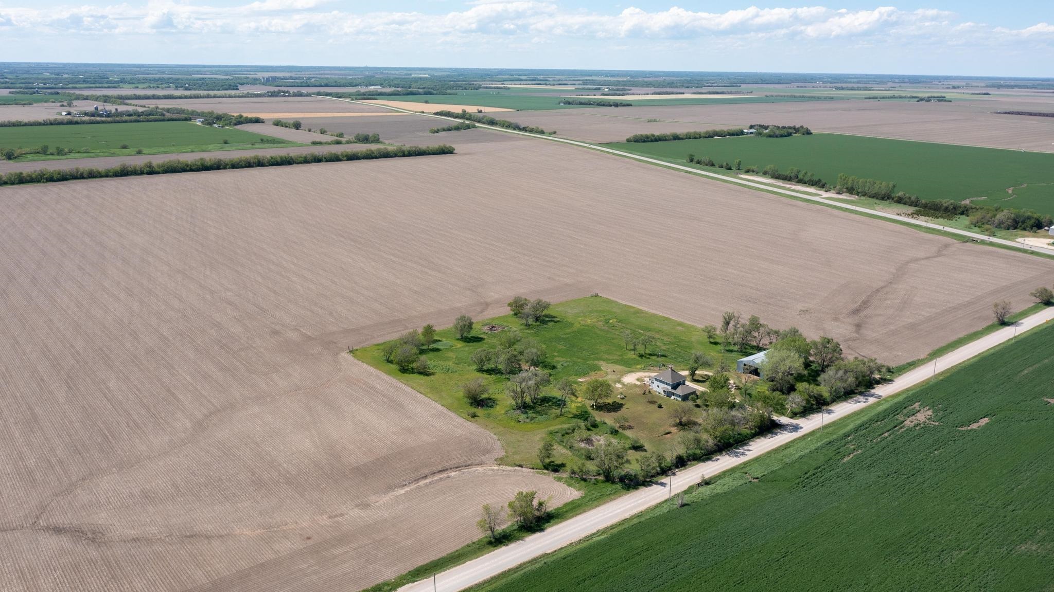 8249 NW Meadowlark Rd, Whitewater, KS 67154