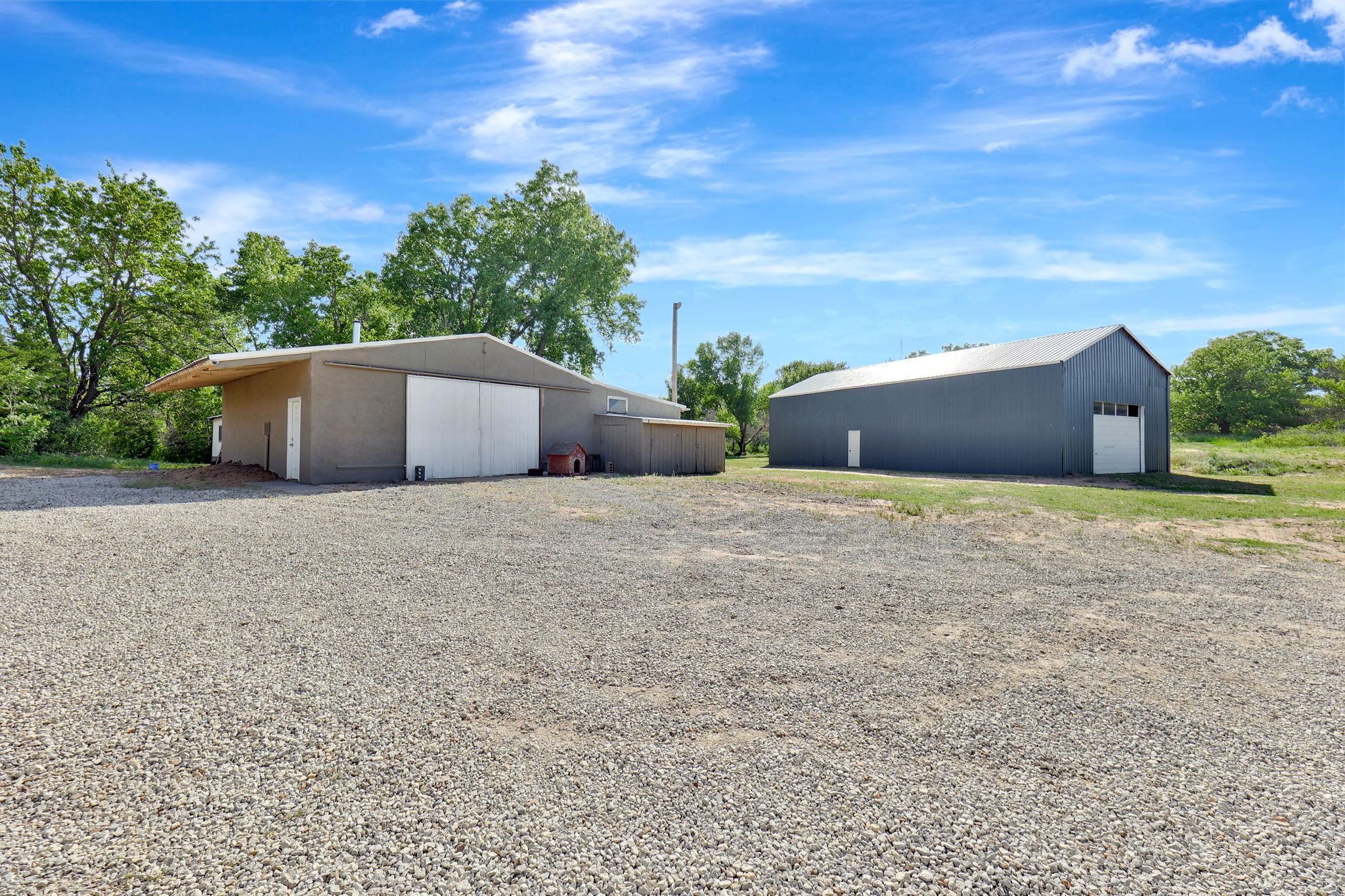 10617 E 4th Ave, Hutchinson, KS 67501