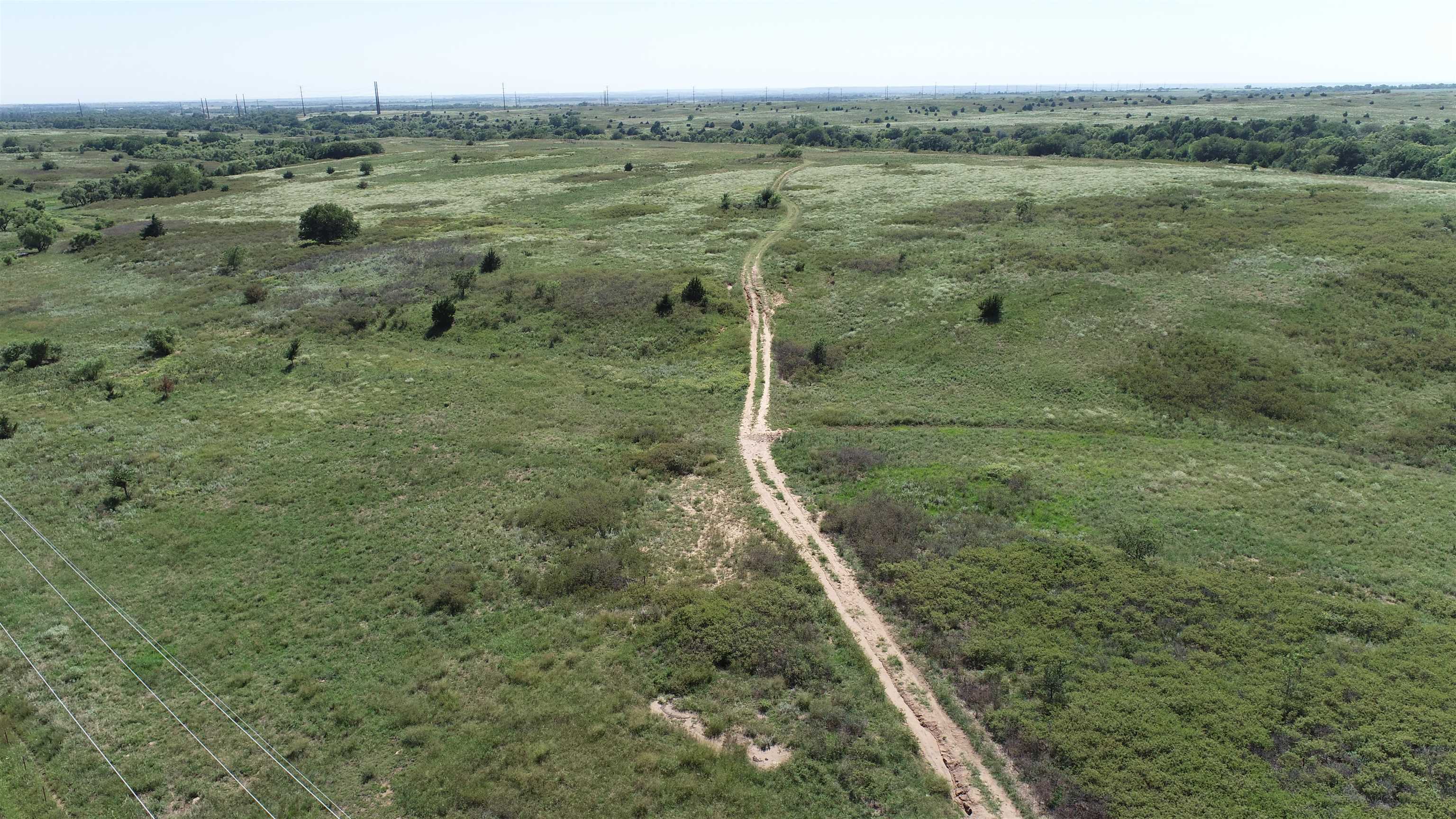 000 Cedar Hills Rd Tract 2, Medicine Lodge, KS 67104