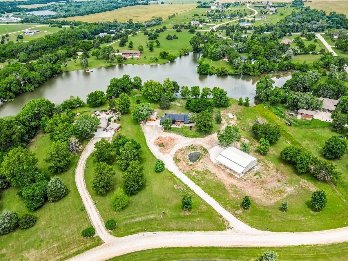 4101 Cedar Lake Rd, Goddard, KS 67052