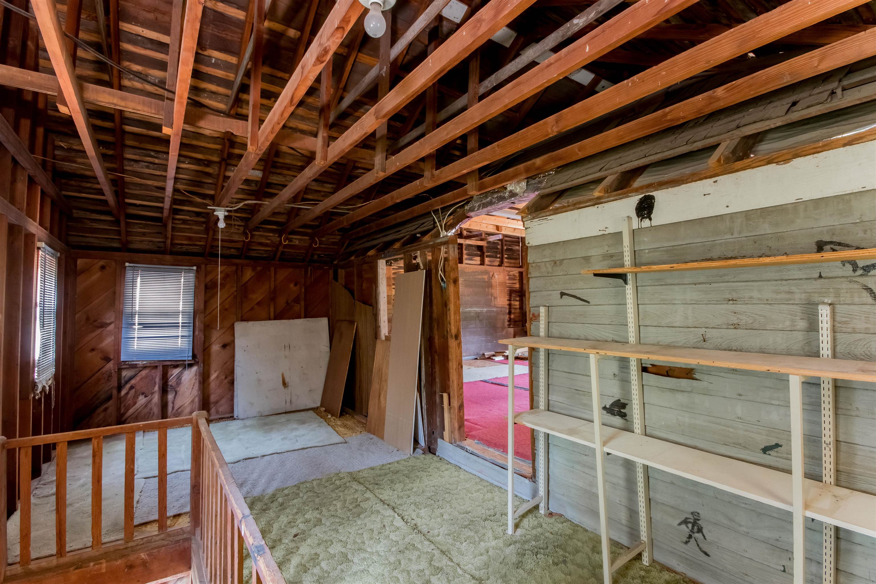 324 N Schmidt Ave, Moundridge, KS 67107