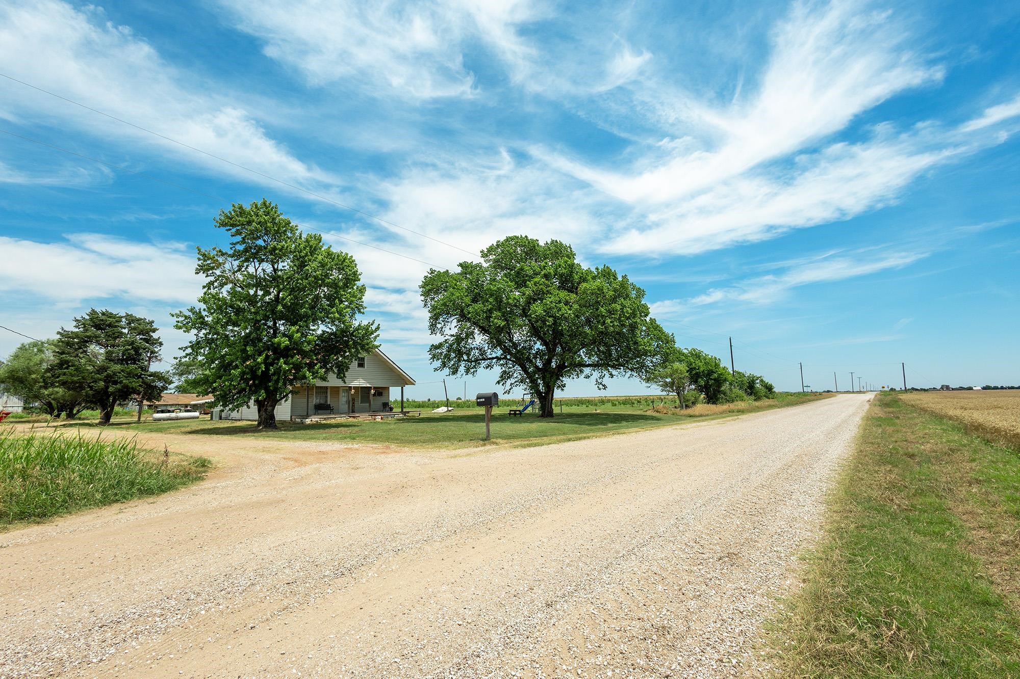 706 W 150th St S, Caldwell, KS 67022