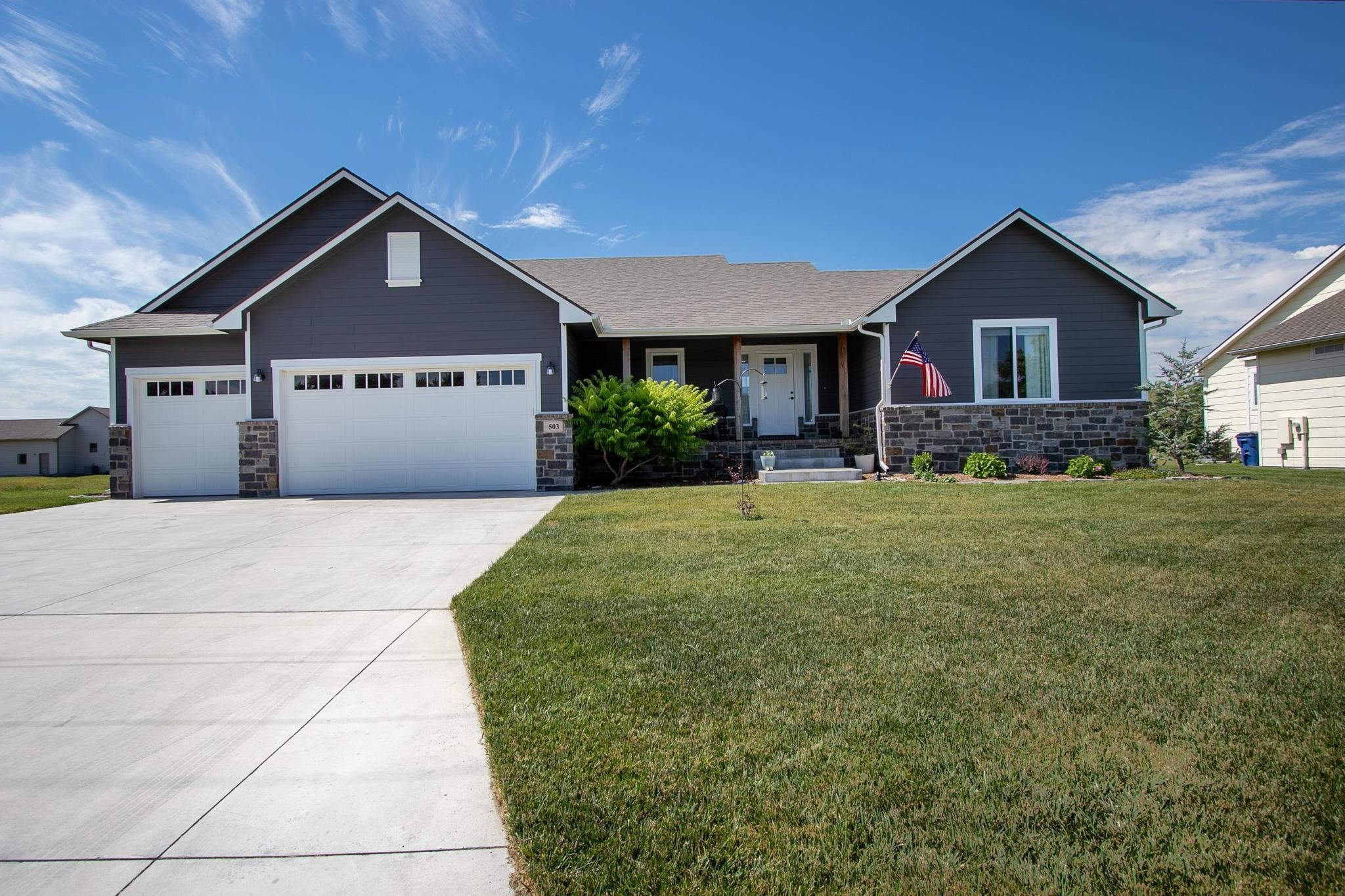 503 E Central St, Whitewater, KS 67154