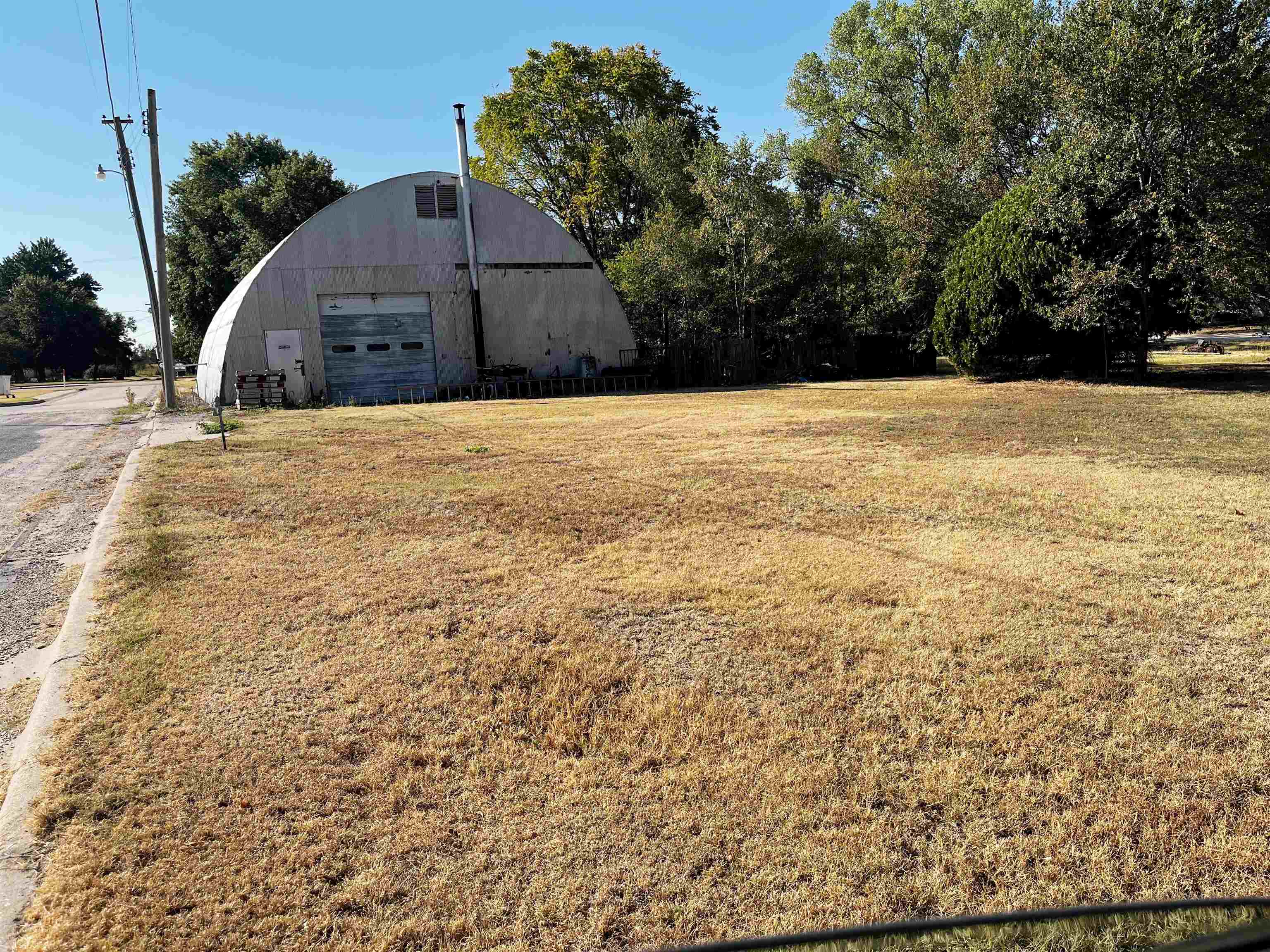 300 N Magnolia, Attica, KS 67009