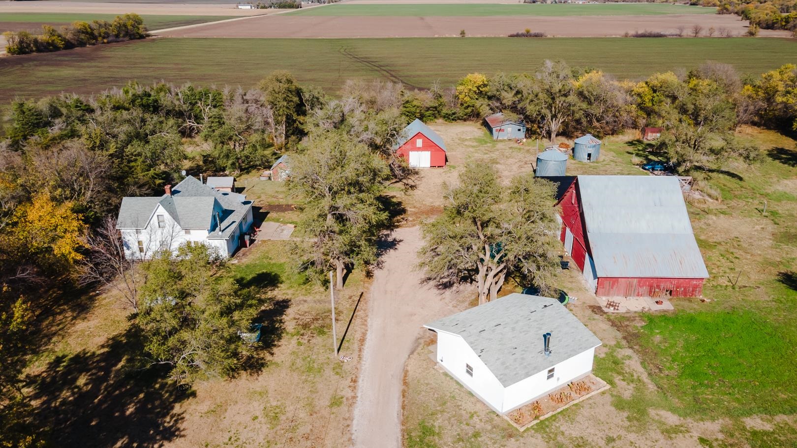 2510 Chisholm Rd, Canton, KS 67428