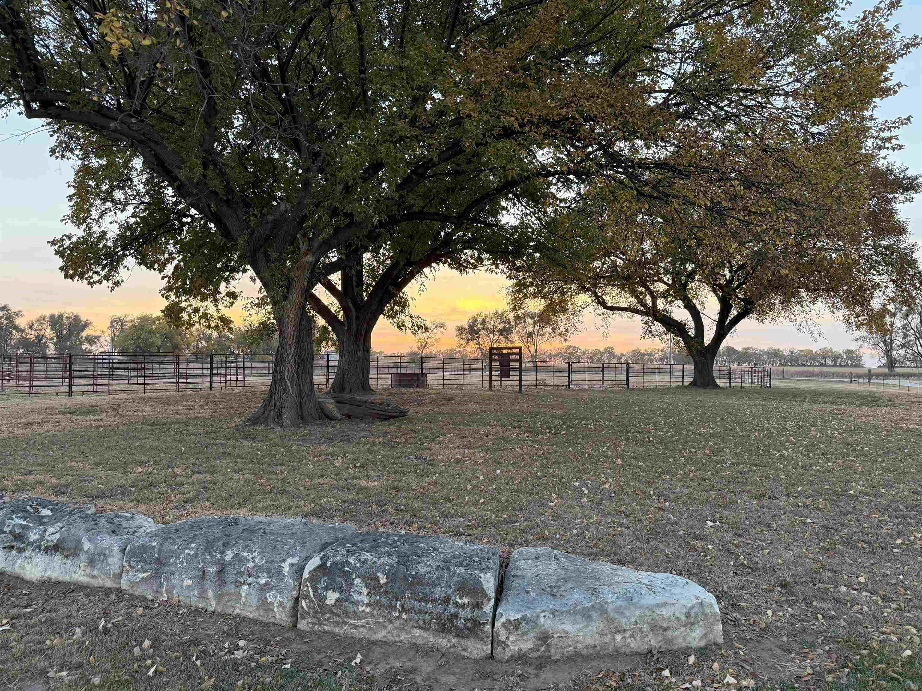 2428 Flag Rd, Abilene, KS 67410