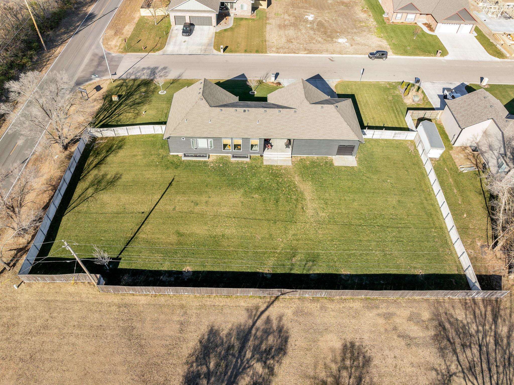 107 E River Birch, Haysville, KS 67060