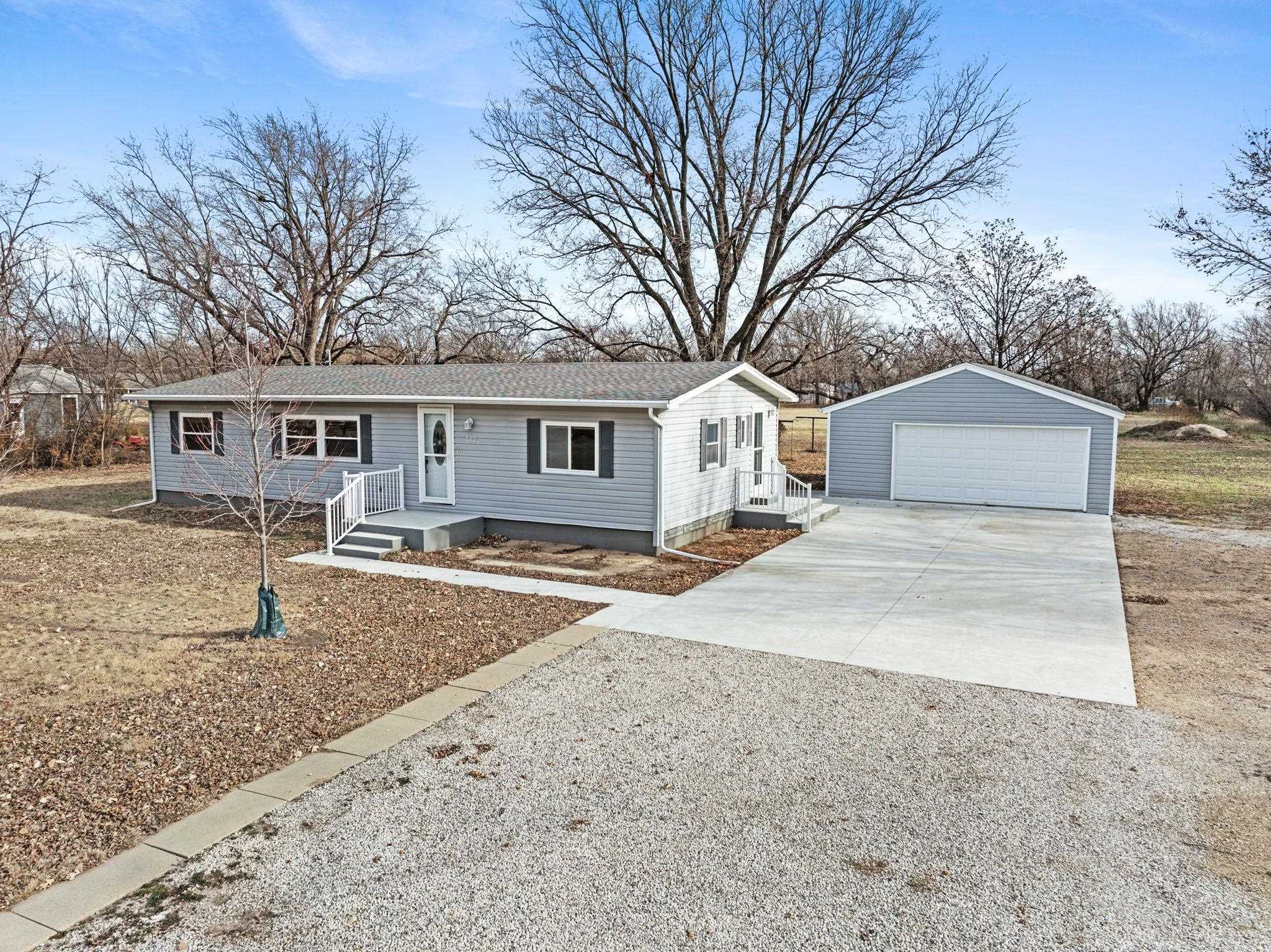 312 S 3rd, Sterling, KS 67579