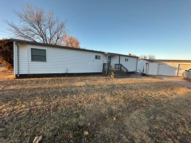 1102 Dickinson St, Kiowa, KS 67070