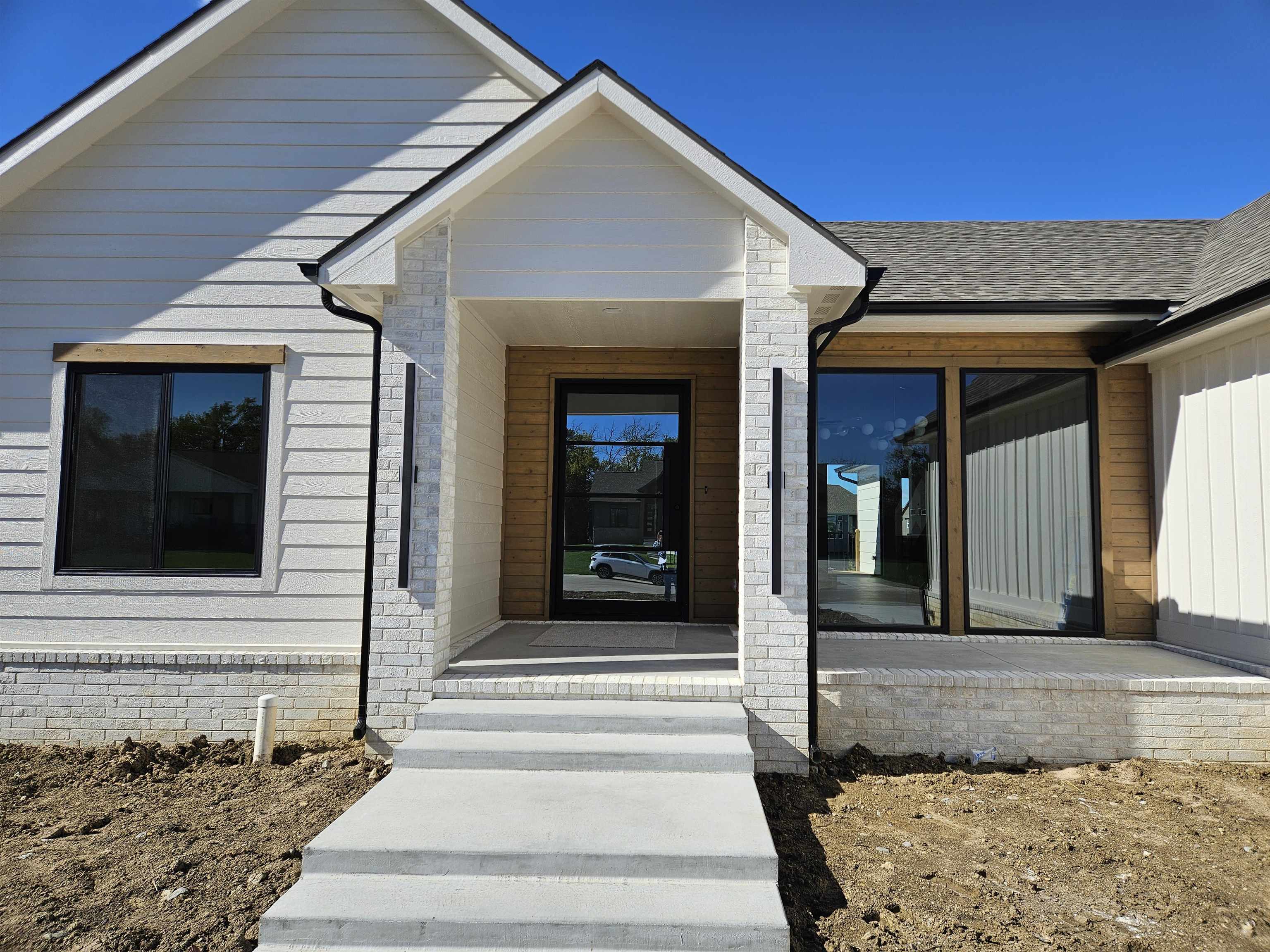 2513 N Emerald Ct, Andover, KS 67002
